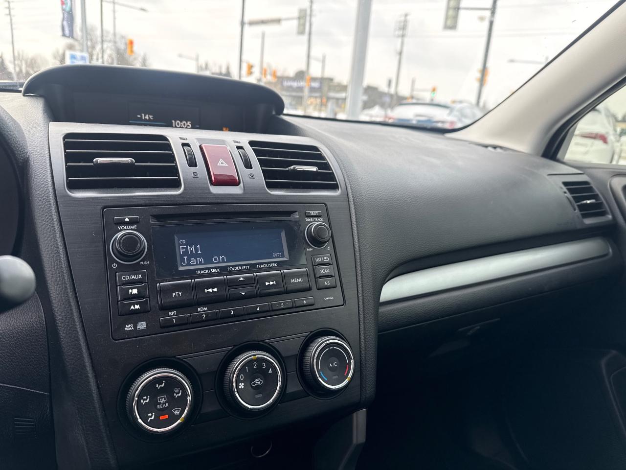 2015 Subaru Forester 2.5i Convenience Package (CVT) 4dr All-Wheel Drive Photo