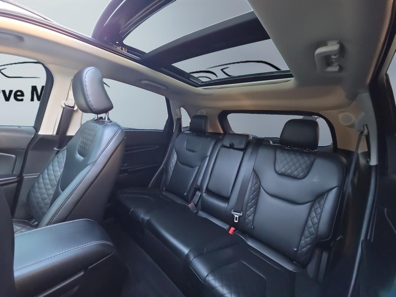 2023 Ford Edge Titanium AWD * 12 SCREEN / PANORAMIC ROOF / B&O SO Photo