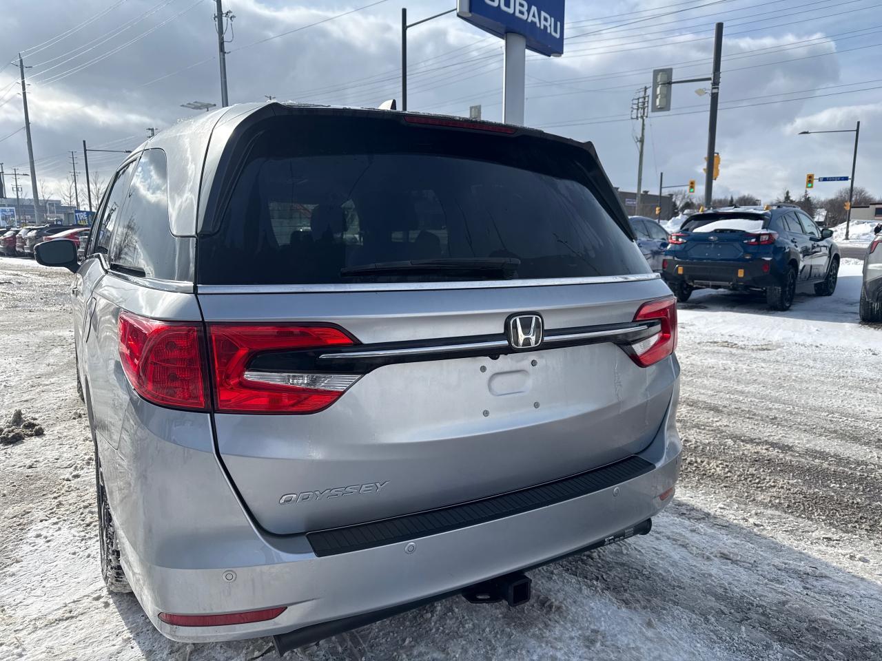 2022 Honda Odyssey EX-L RES Passenger Van Photo