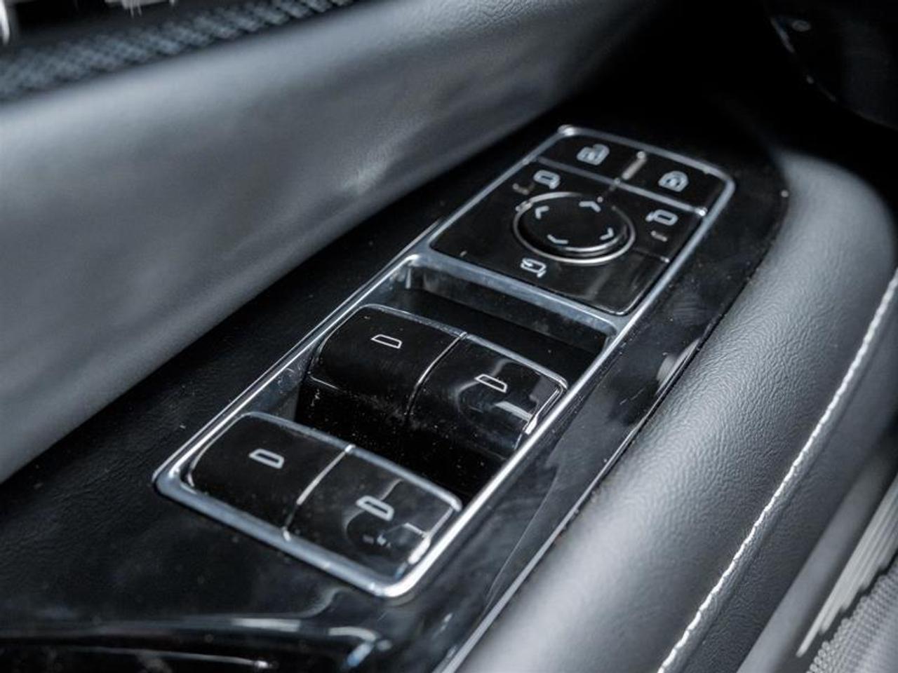 2026 Cadillac OPTIQ Luxury 4dr Photo