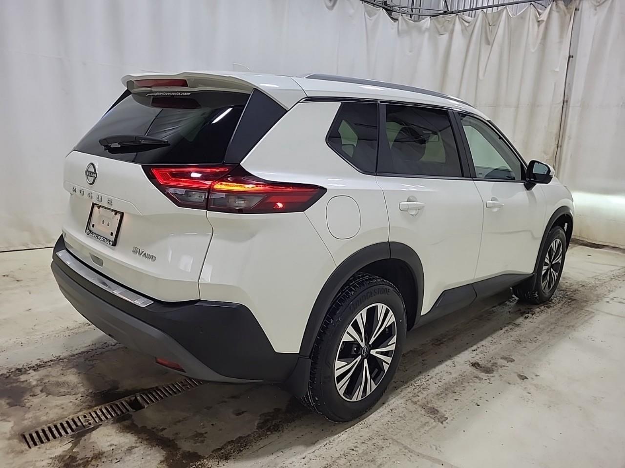 2023 Nissan Rogue SV Moonroof 4dr All-Wheel Drive Sport Utility Photo3