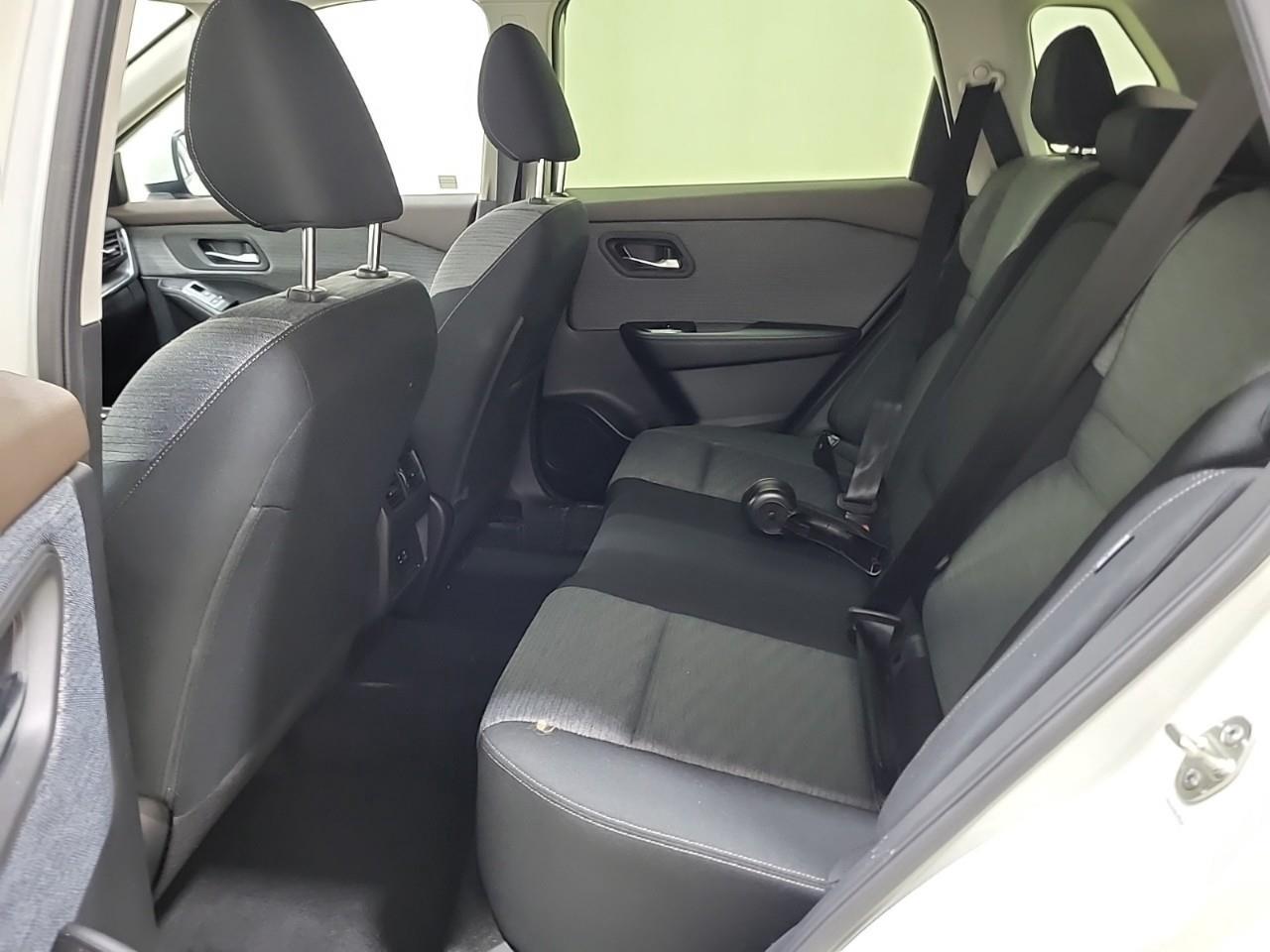 2023 Nissan Rogue SV Moonroof 4dr All-Wheel Drive Sport Utility Photo