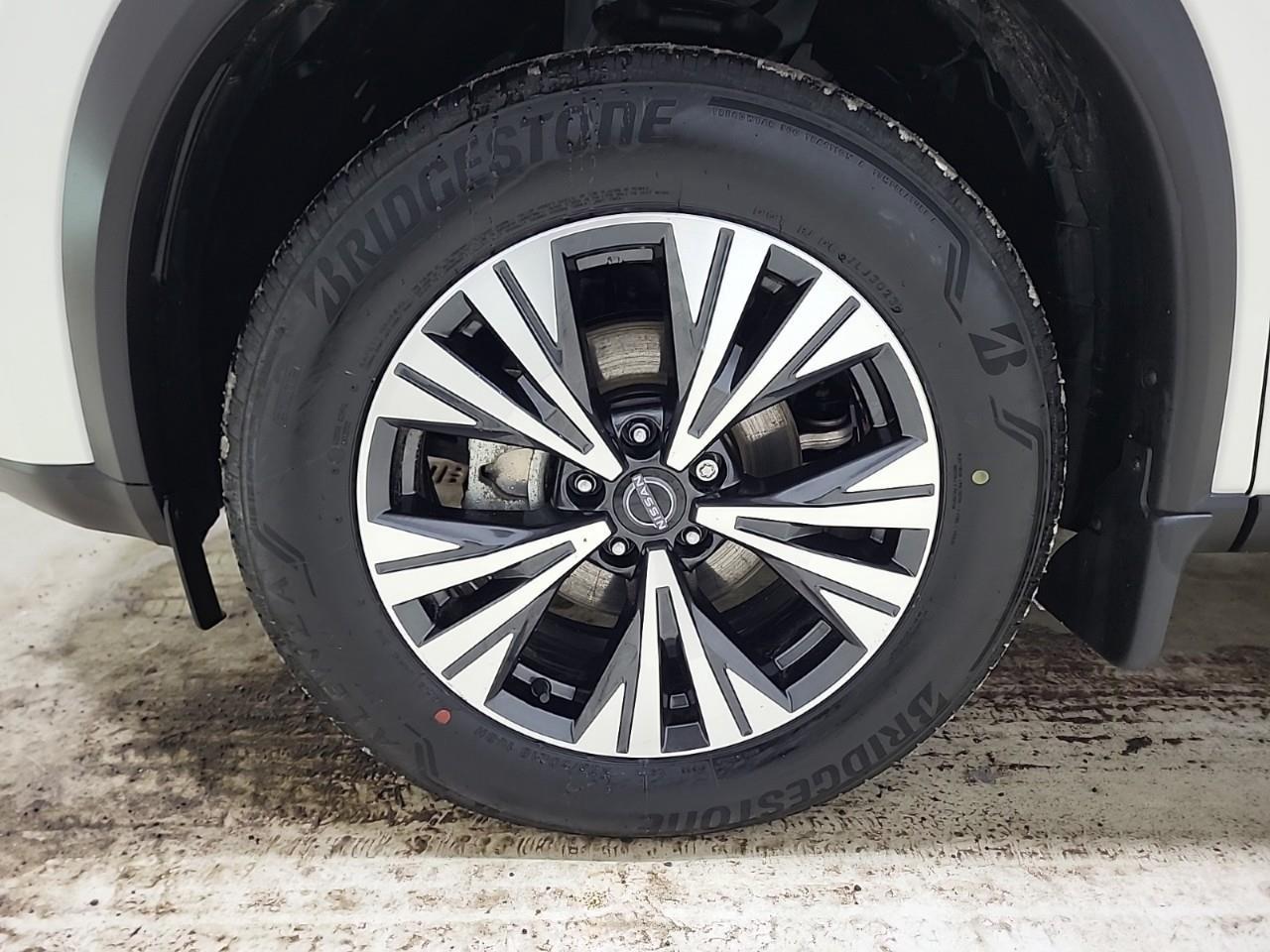 2023 Nissan Rogue SV Moonroof 4dr All-Wheel Drive Sport Utility Photo