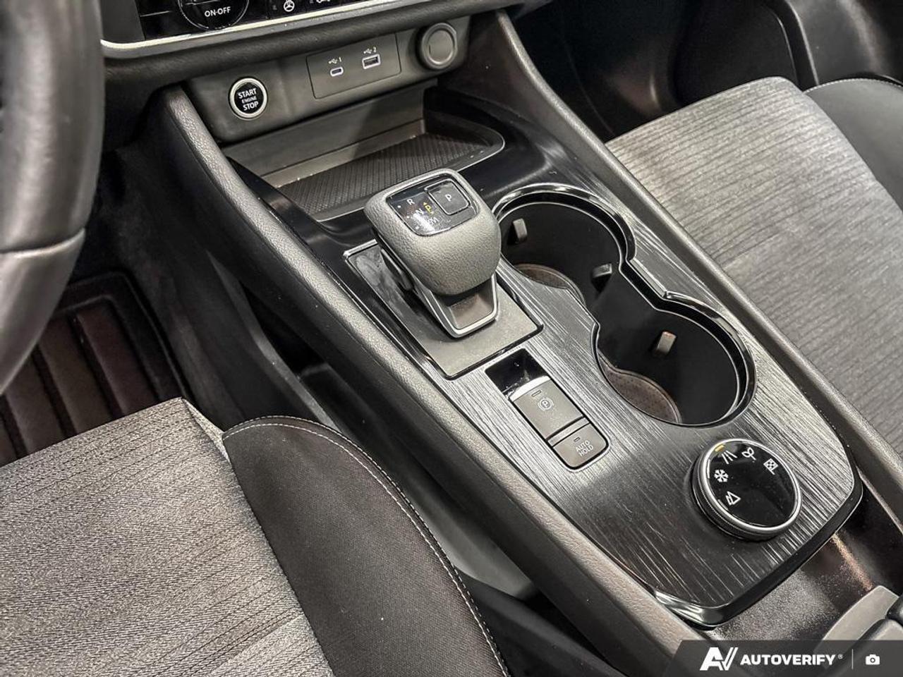 2023 Nissan Rogue SV Moonroof 4dr All-Wheel Drive Sport Utility Photo