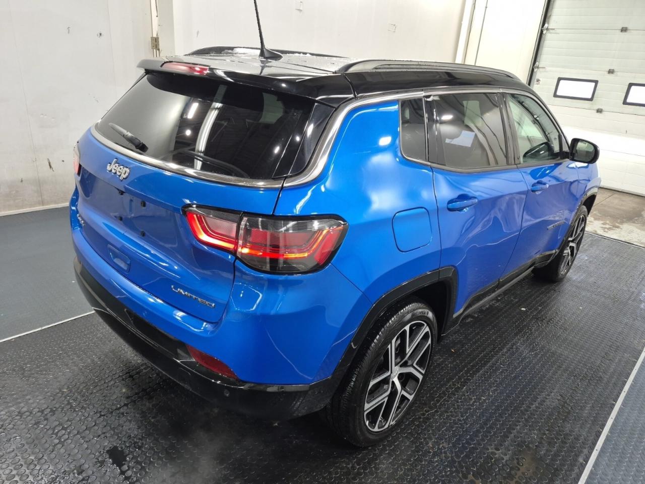 2024 Jeep Compass Limited   PANO ROOF   ALPINE AUDIO   HEATED/VENTED Photo