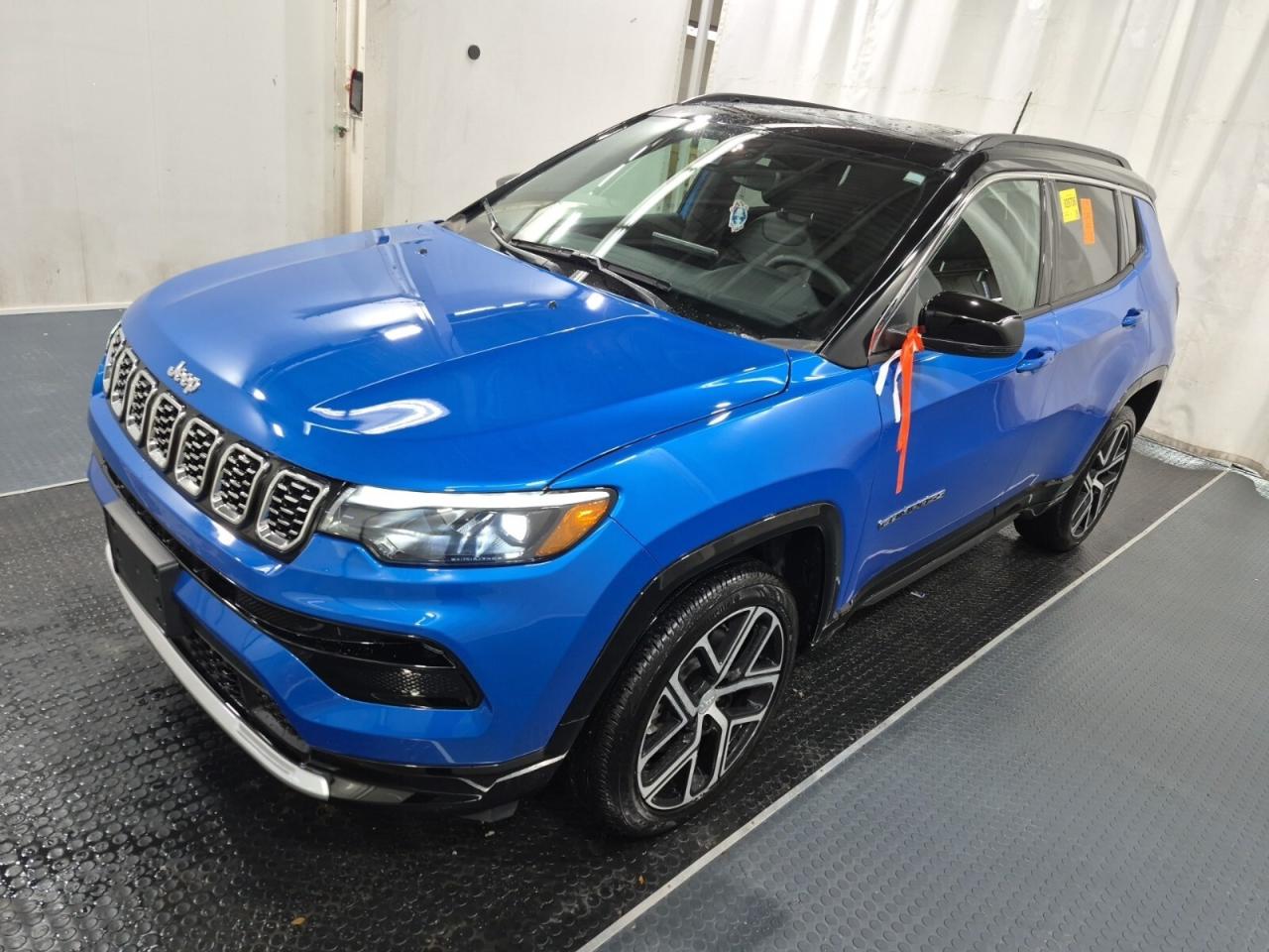 2024 Jeep Compass Limited   PANO ROOF   ALPINE AUDIO   HEATED/VENTED Photo