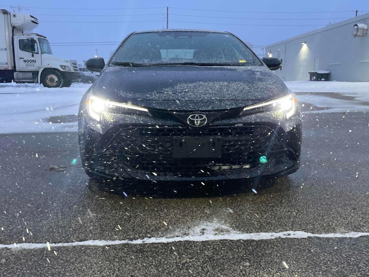 2025 Toyota Corolla Hatchback Base 5dr Photo