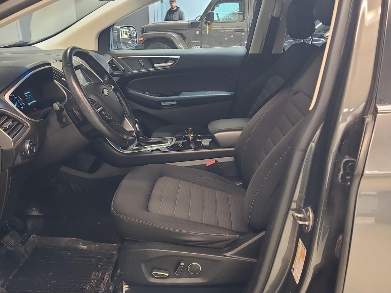 2018 Ford Edge SEL 4dr All-wheel Drive Photo