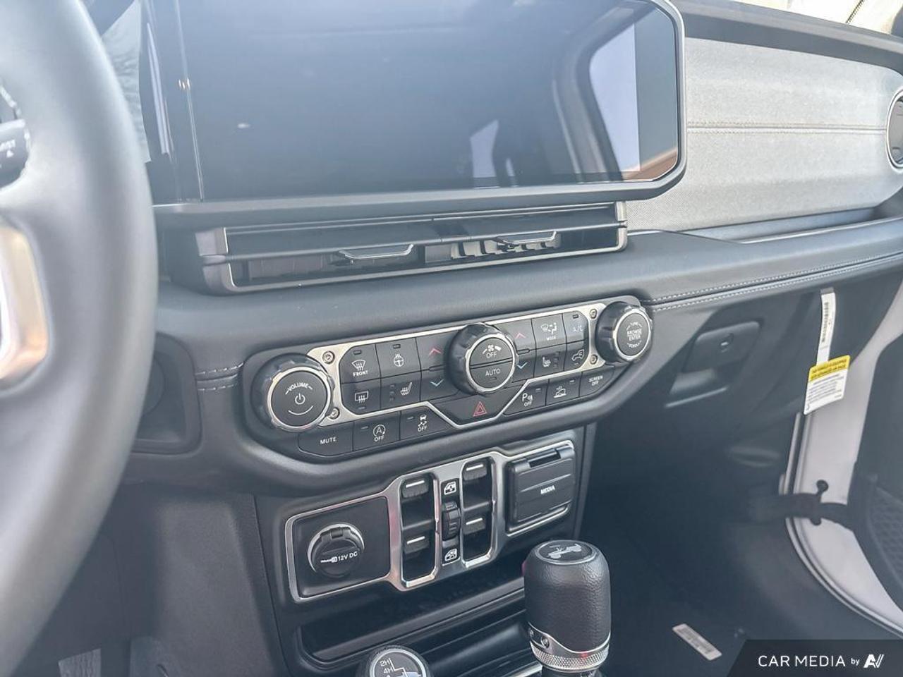 2026 Jeep Wrangler SAHARA 4DR 4X4 Photo