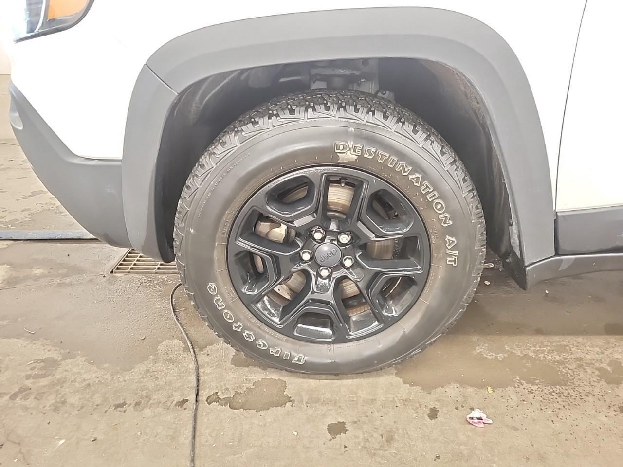 2020 Jeep Cherokee Trailhawk 4dr 4x4 Photo