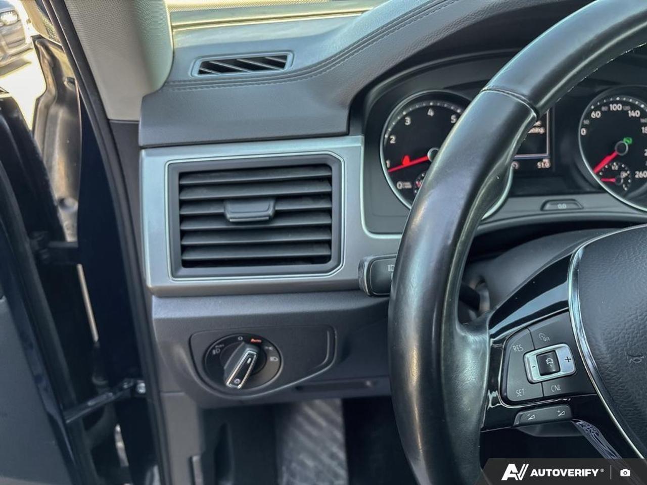 2018 Volkswagen Atlas 2.0 TSI Comfortline 4dr Front-Wheel Drive Photo