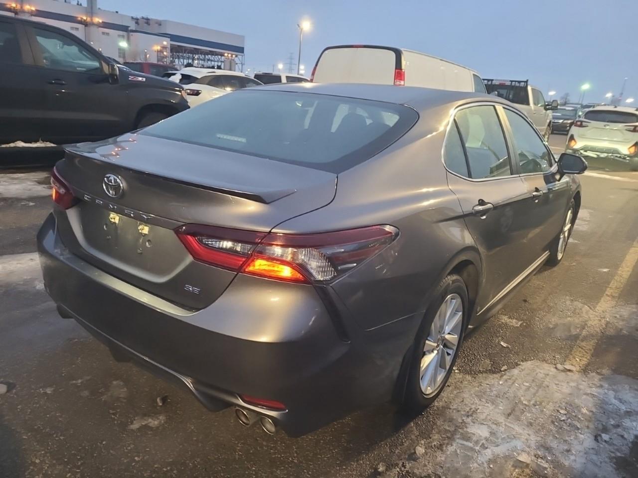 2021 Toyota Camry SE 4dr All-Wheel Drive Sedan Photo3