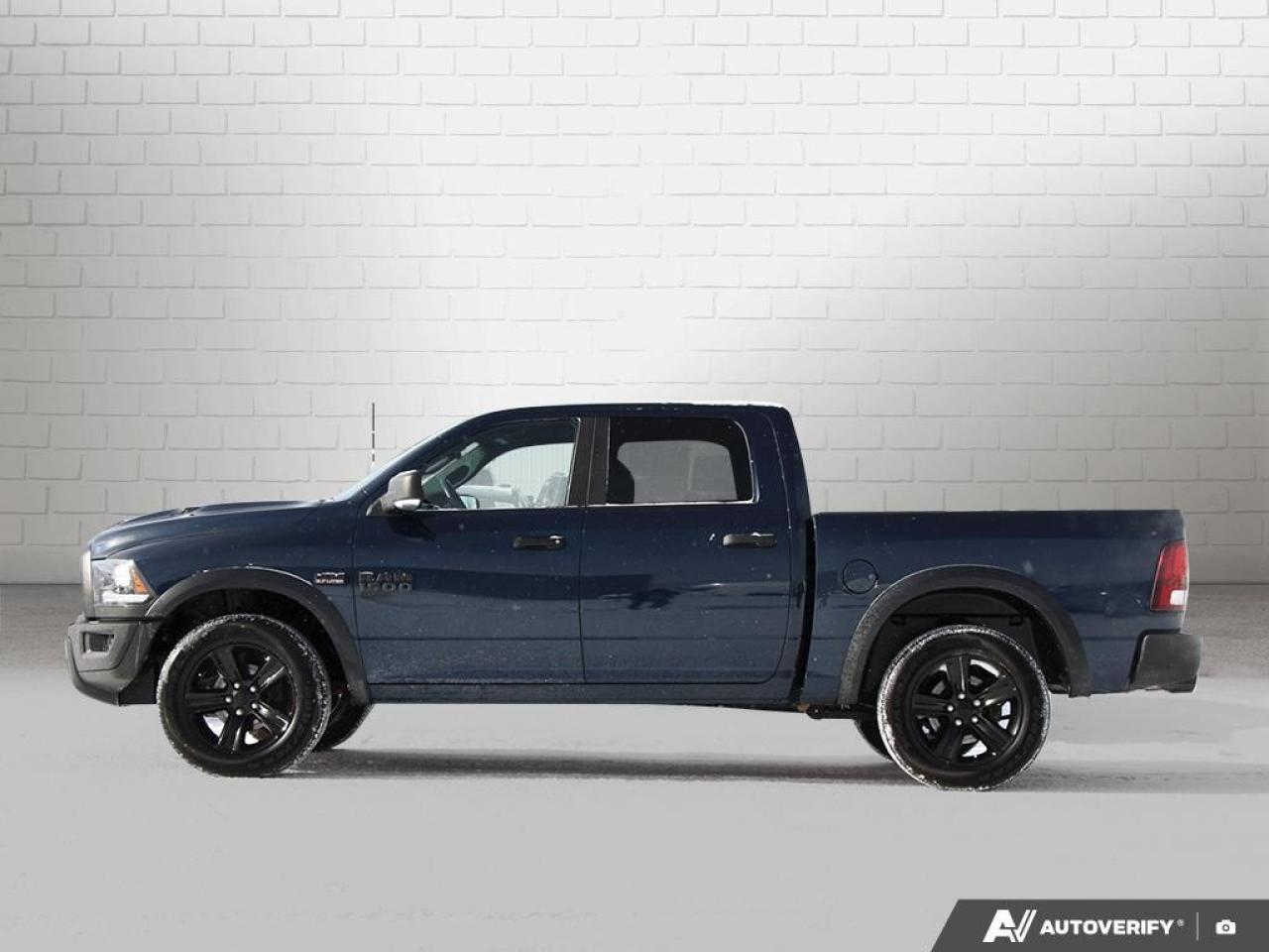 2023 RAM 1500 Classic WARLOCK 4X4 CREW CAB 5'7" BOX Photo2