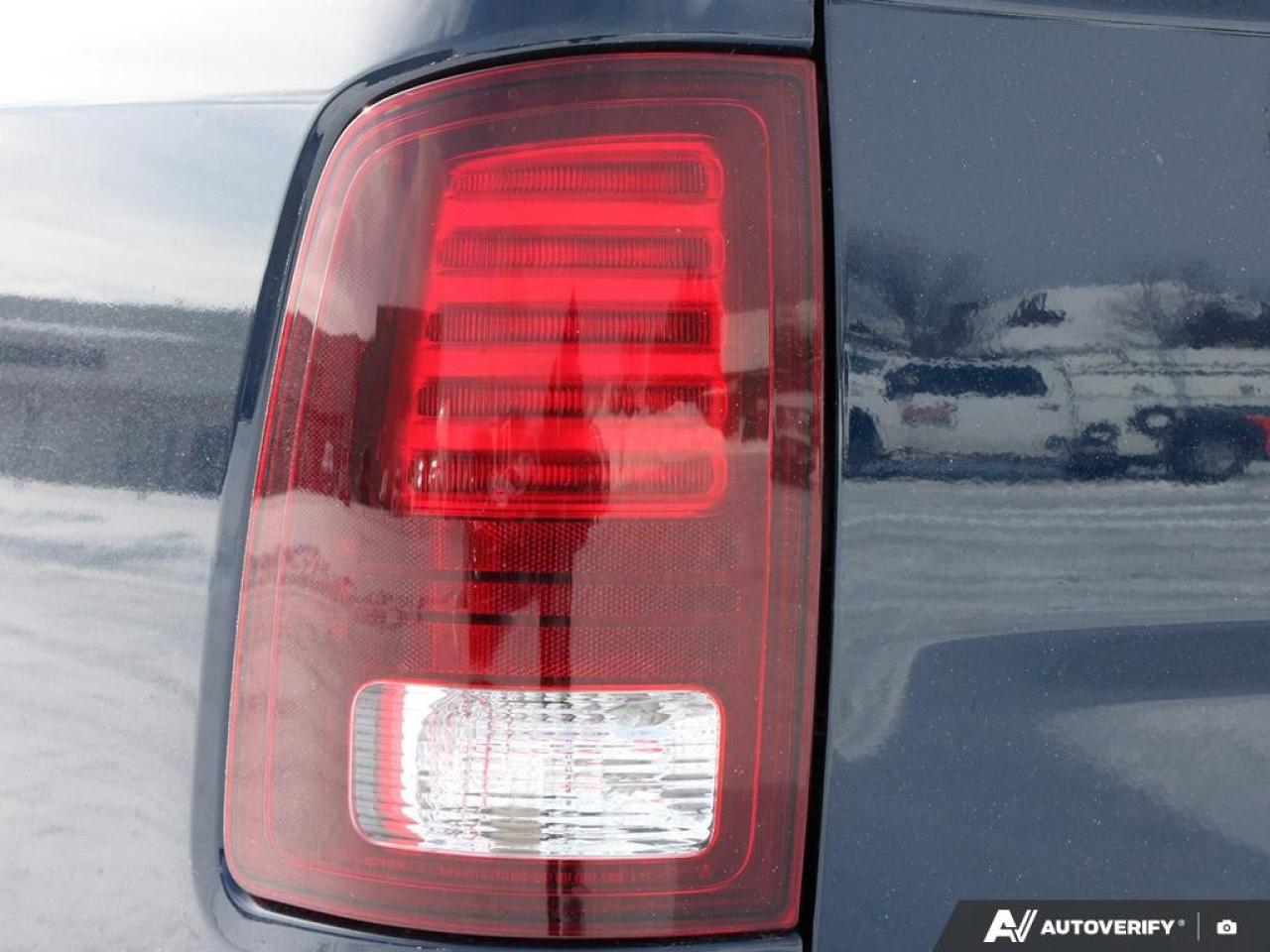 2023 RAM 1500 Classic WARLOCK 4X4 CREW CAB 5'7" BOX Photo