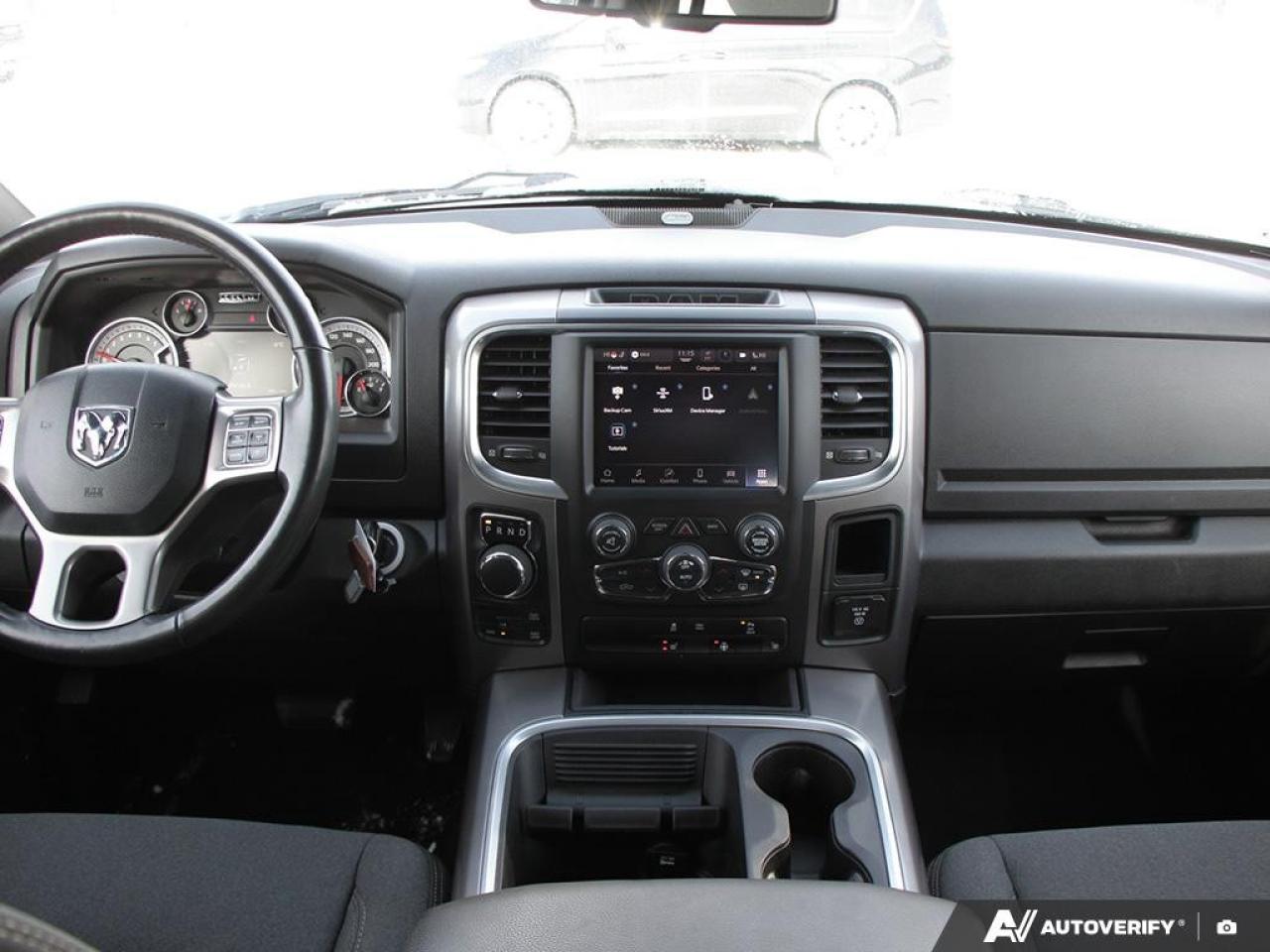 2023 RAM 1500 Classic WARLOCK 4X4 CREW CAB 5'7" BOX Photo