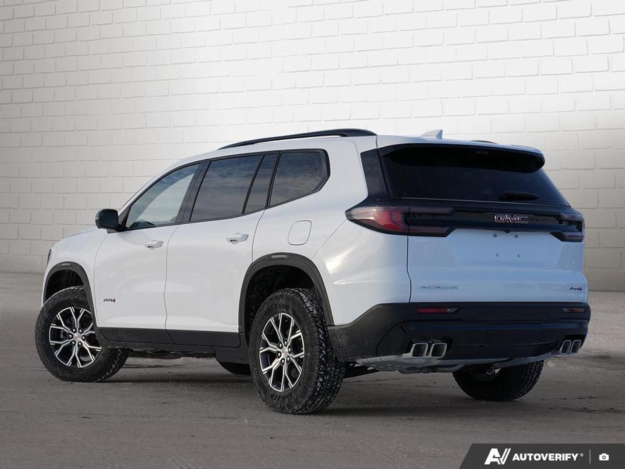 2026 GMC Acadia AWD AT4 Photo2