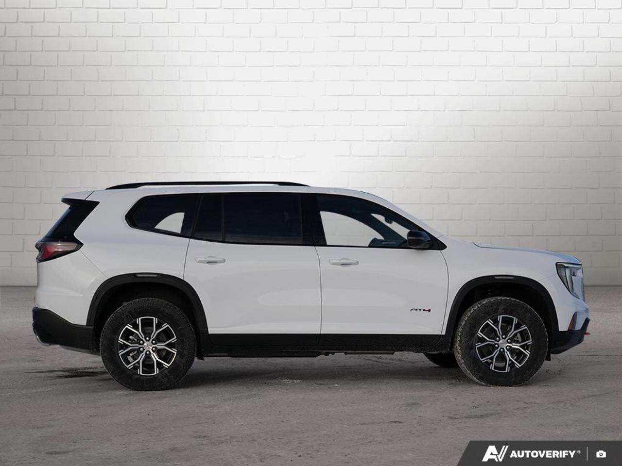 2026 GMC Acadia AWD AT4 Photo