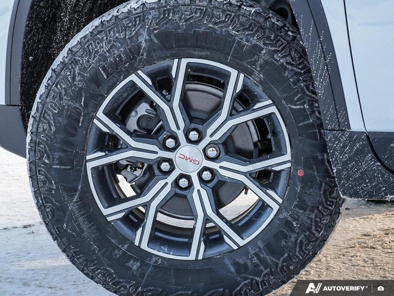 2026 GMC Acadia AWD AT4 Photo