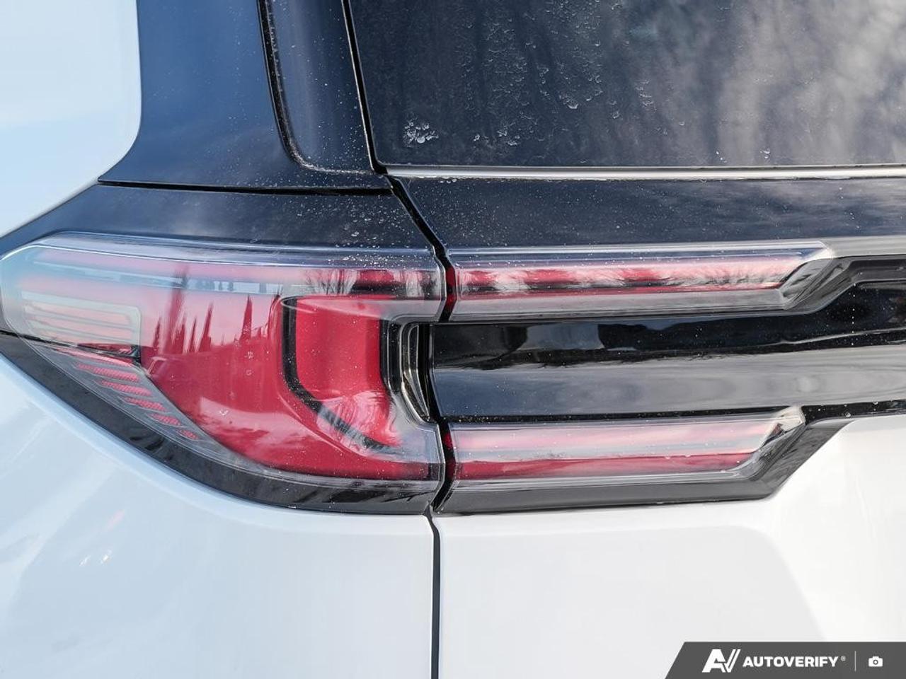 2026 GMC Acadia AWD AT4 Photo