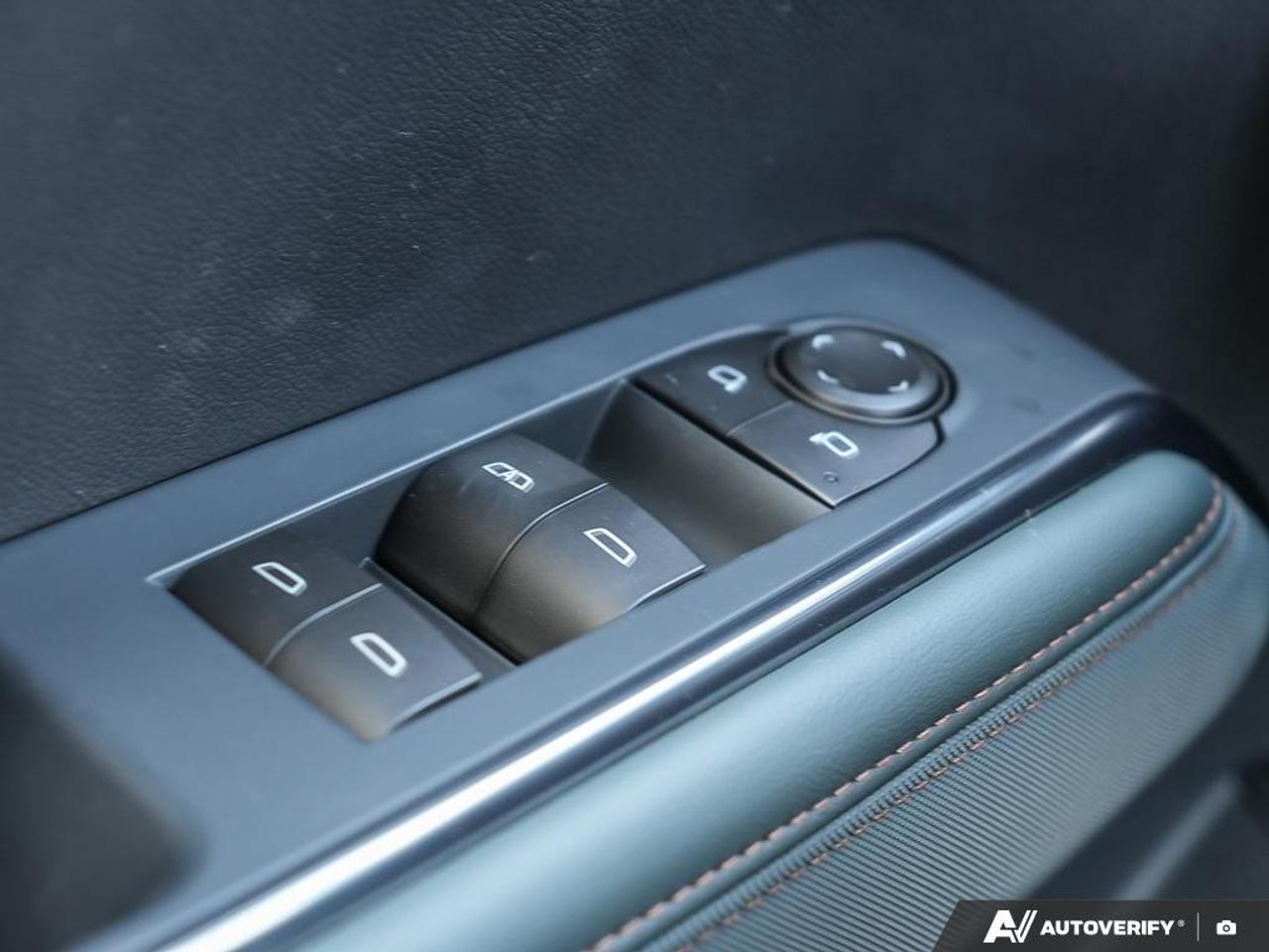2026 GMC Acadia AWD AT4 Photo
