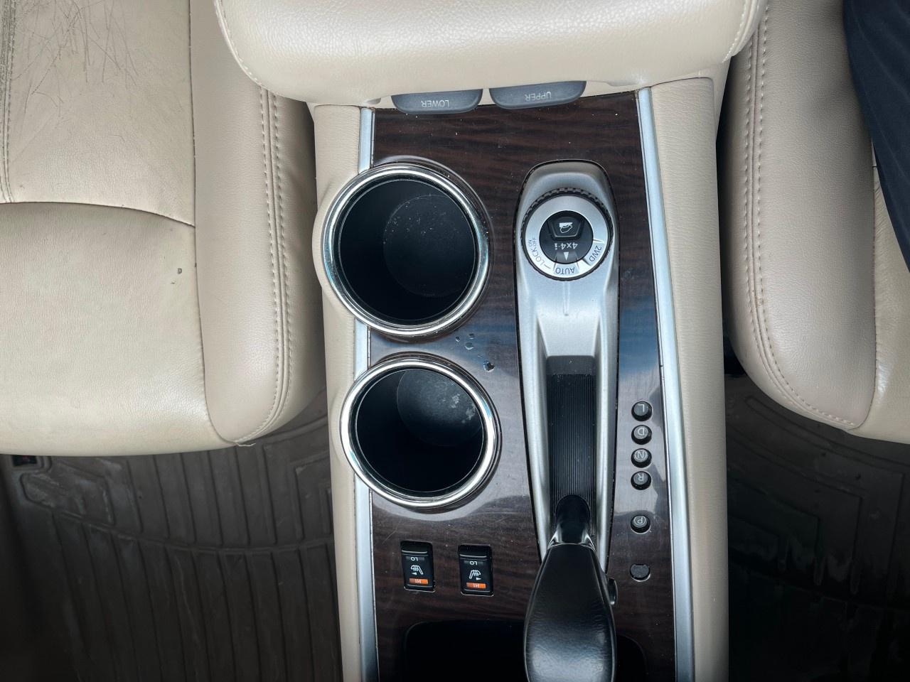 2016 Nissan Pathfinder 4WD 4DR SL Photo