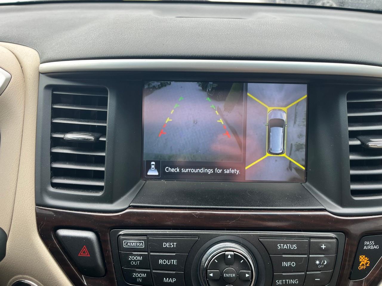 2016 Nissan Pathfinder 4WD 4DR SL Photo