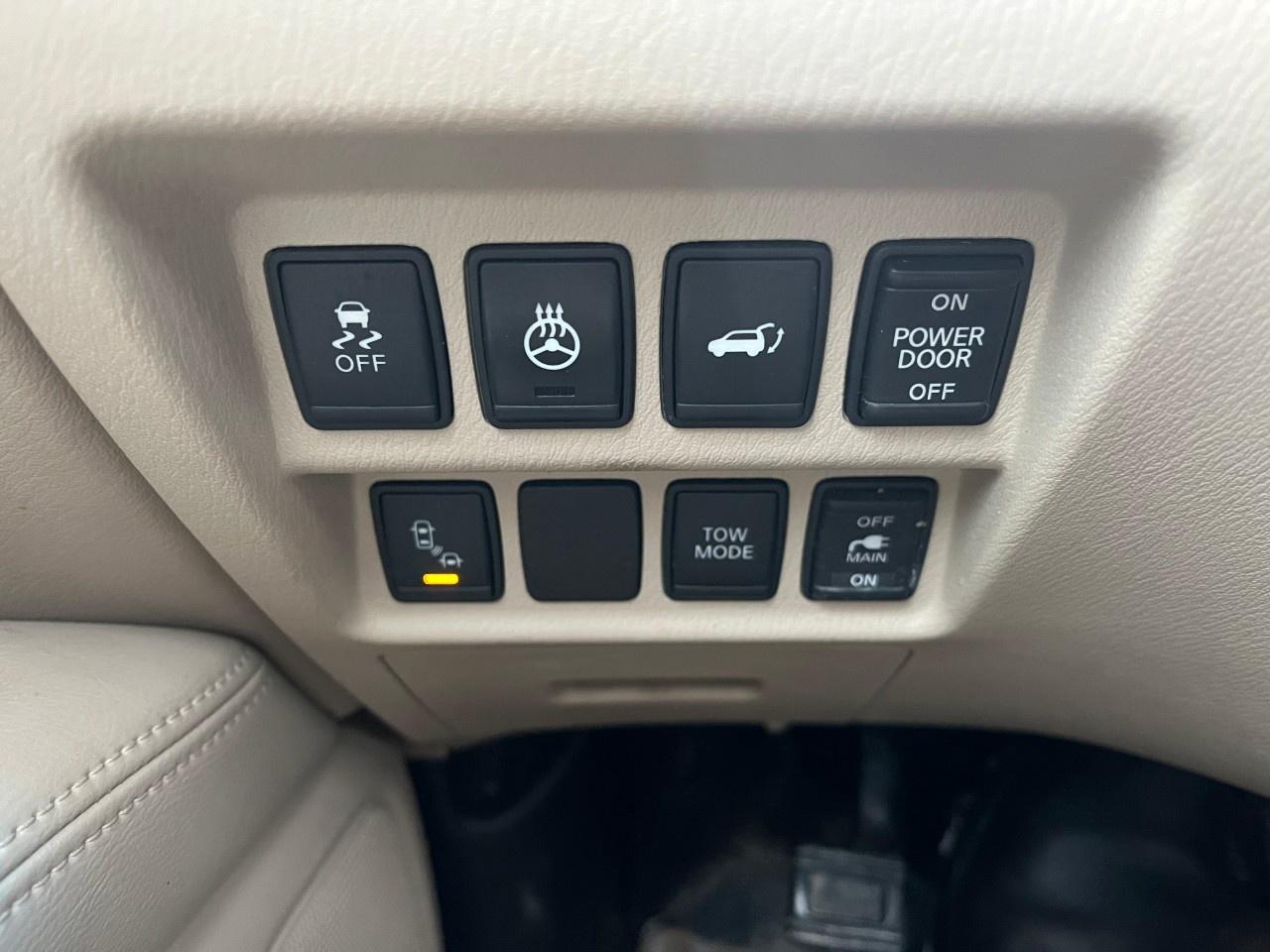 2016 Nissan Pathfinder 4WD 4DR SL Photo