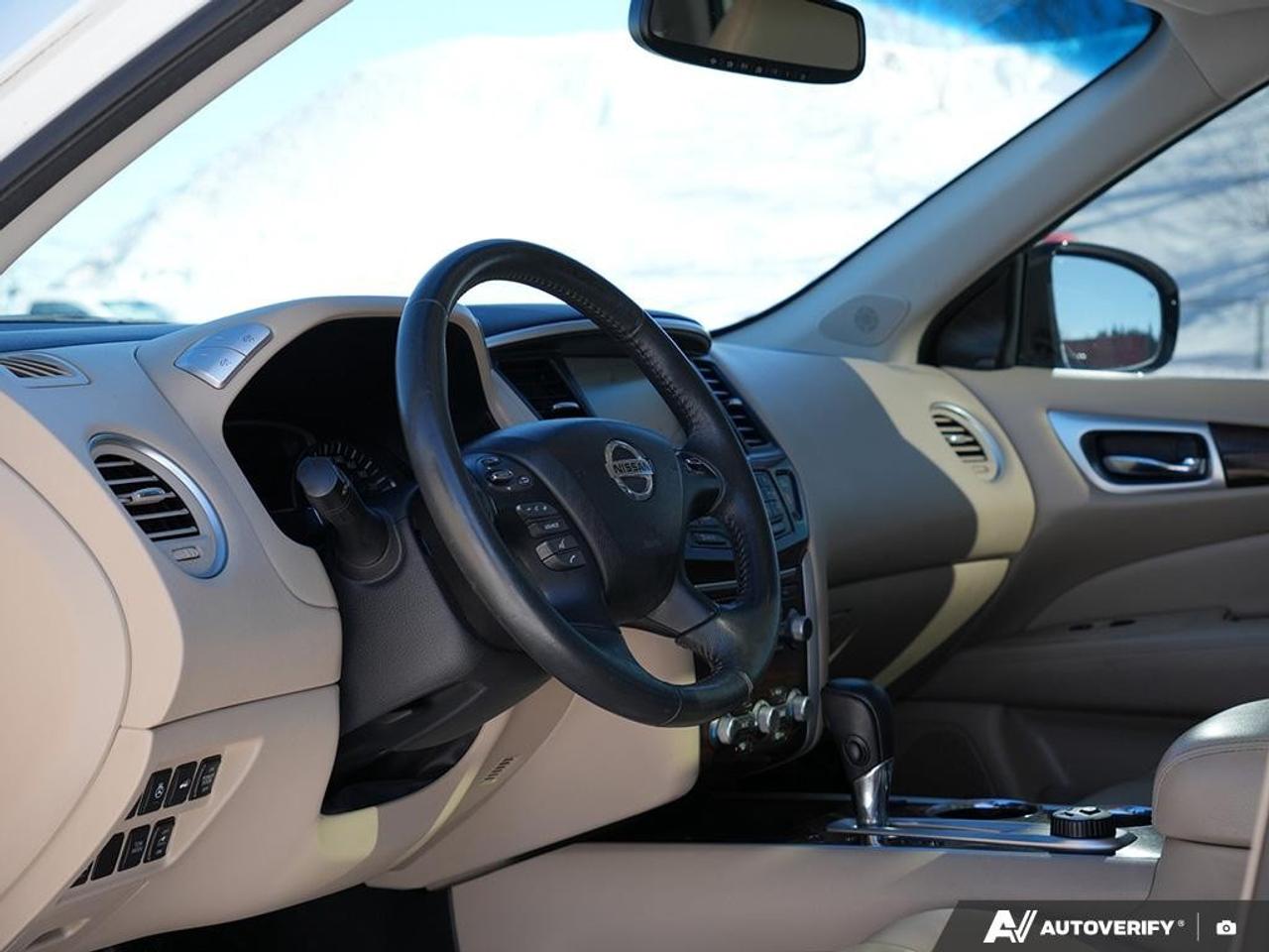 2016 Nissan Pathfinder 4WD 4dr S Photo