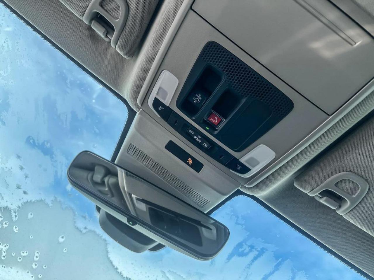 2025 Honda Accord Hybrid TOURING Photo