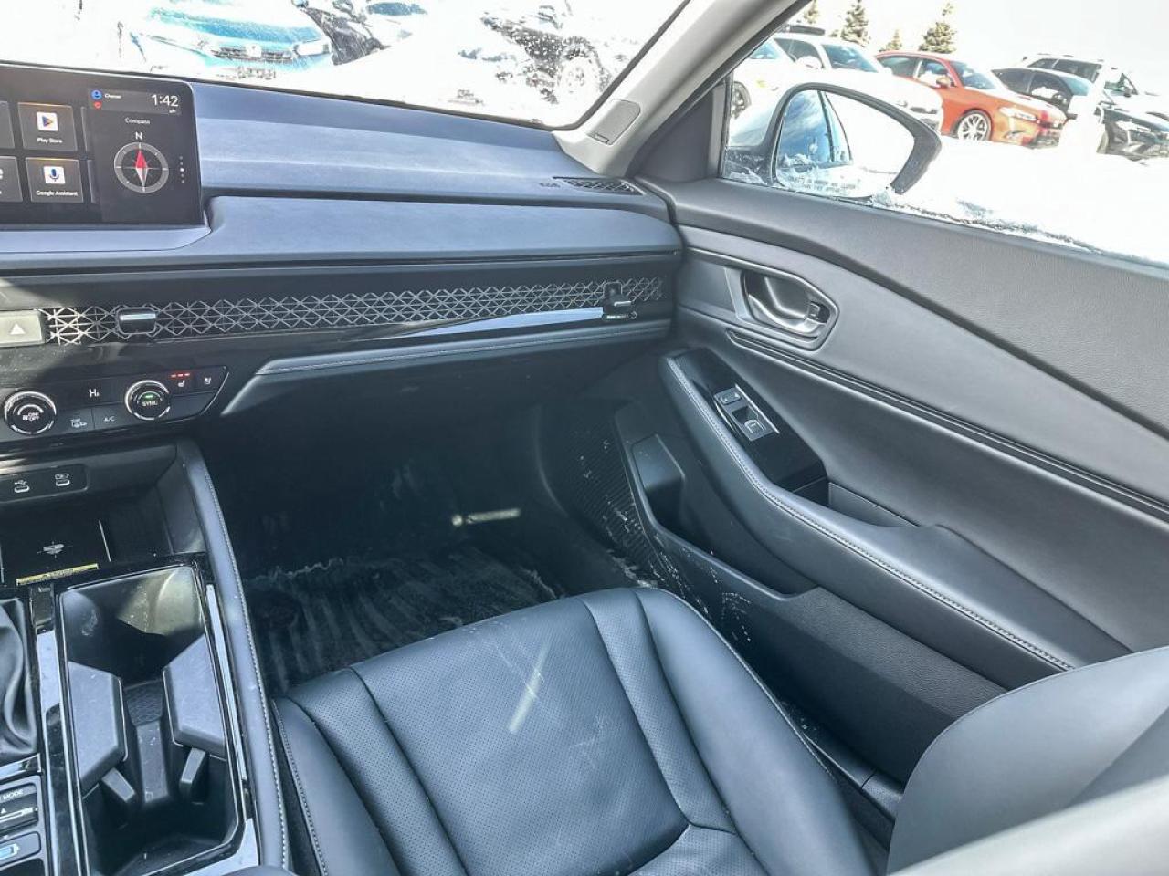 2025 Honda Accord Hybrid TOURING Photo