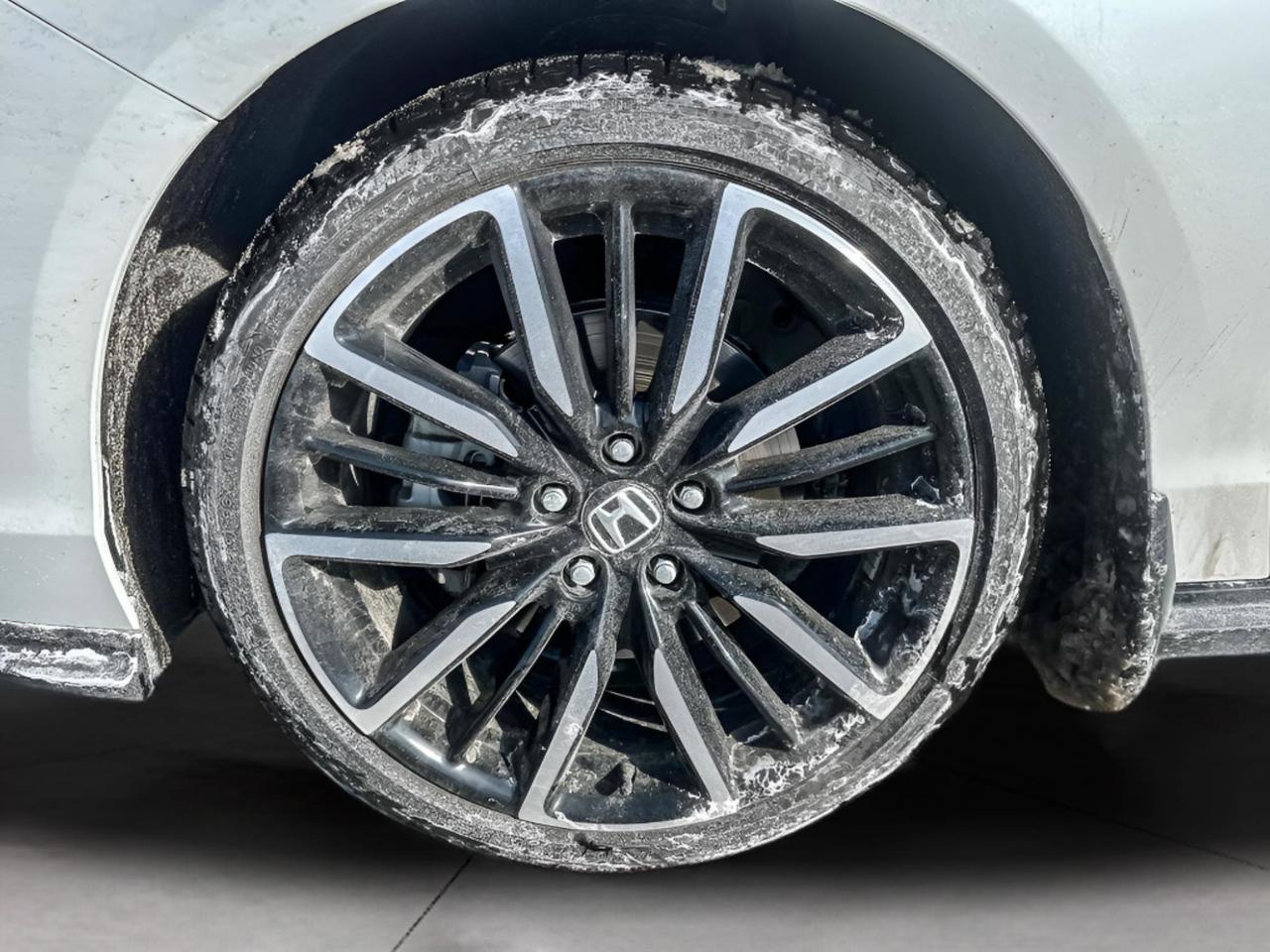 2025 Honda Accord Hybrid TOURING Photo