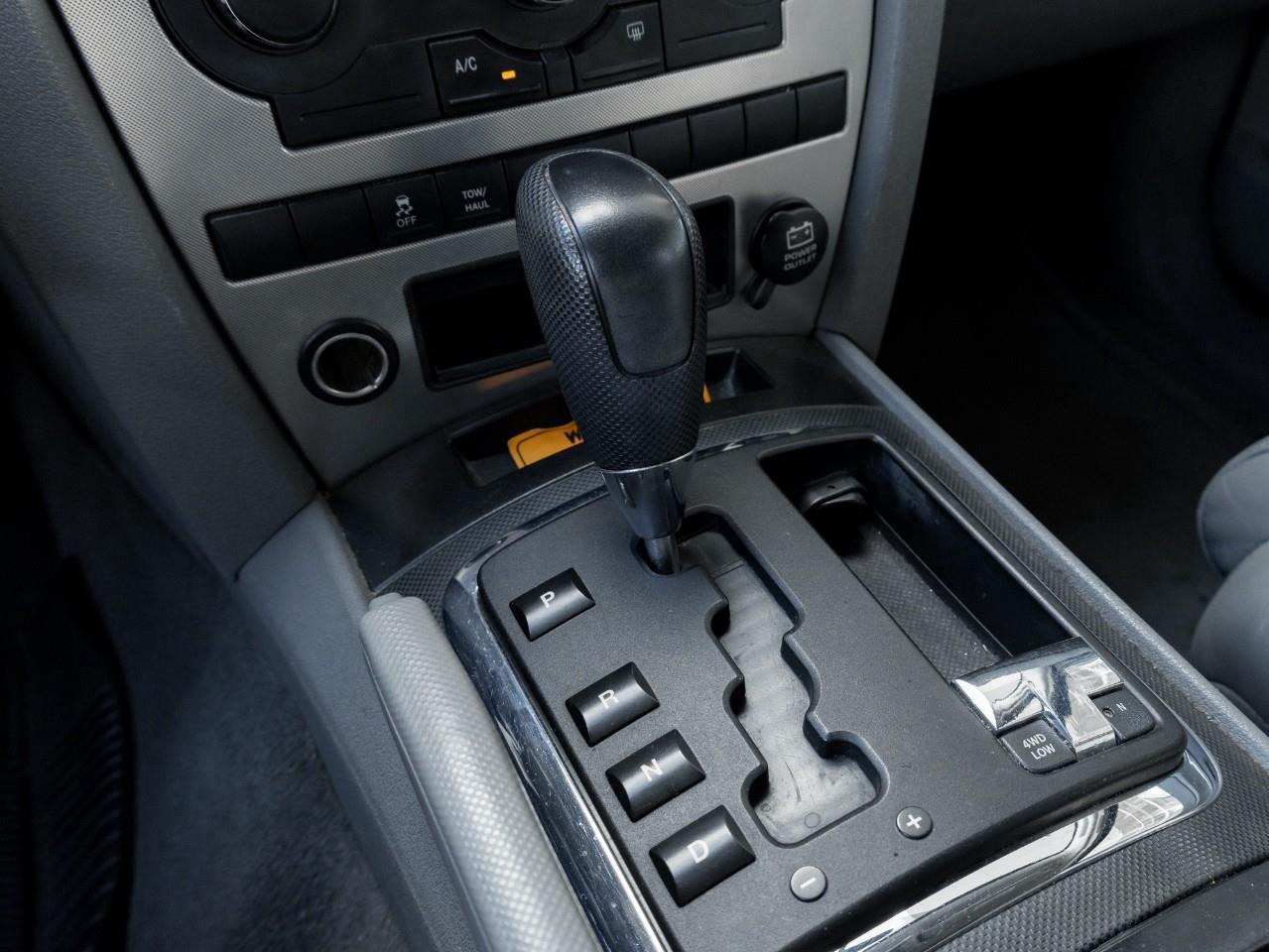 2005 Jeep Grand Cherokee Laredo 4dr 4x4 Photo