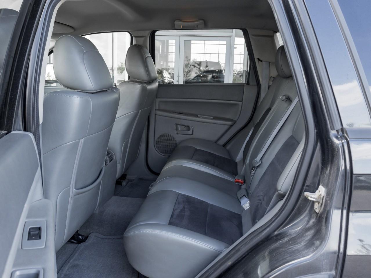 2005 Jeep Grand Cherokee Laredo 4dr 4x4 Photo