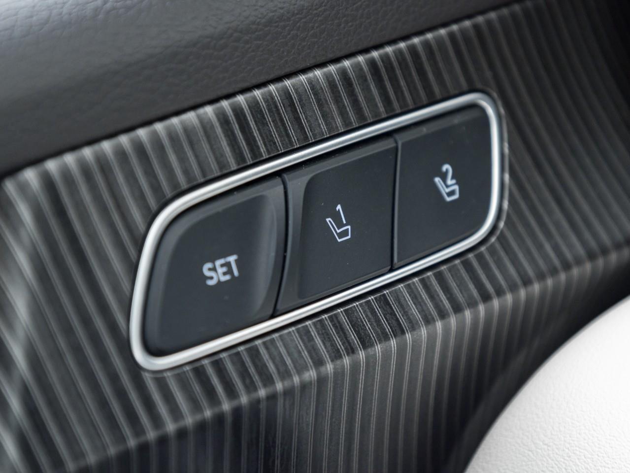 2025 Hyundai PALISADE Ultimate Calligraphy Night 4dr All-Wheel Drive Photo