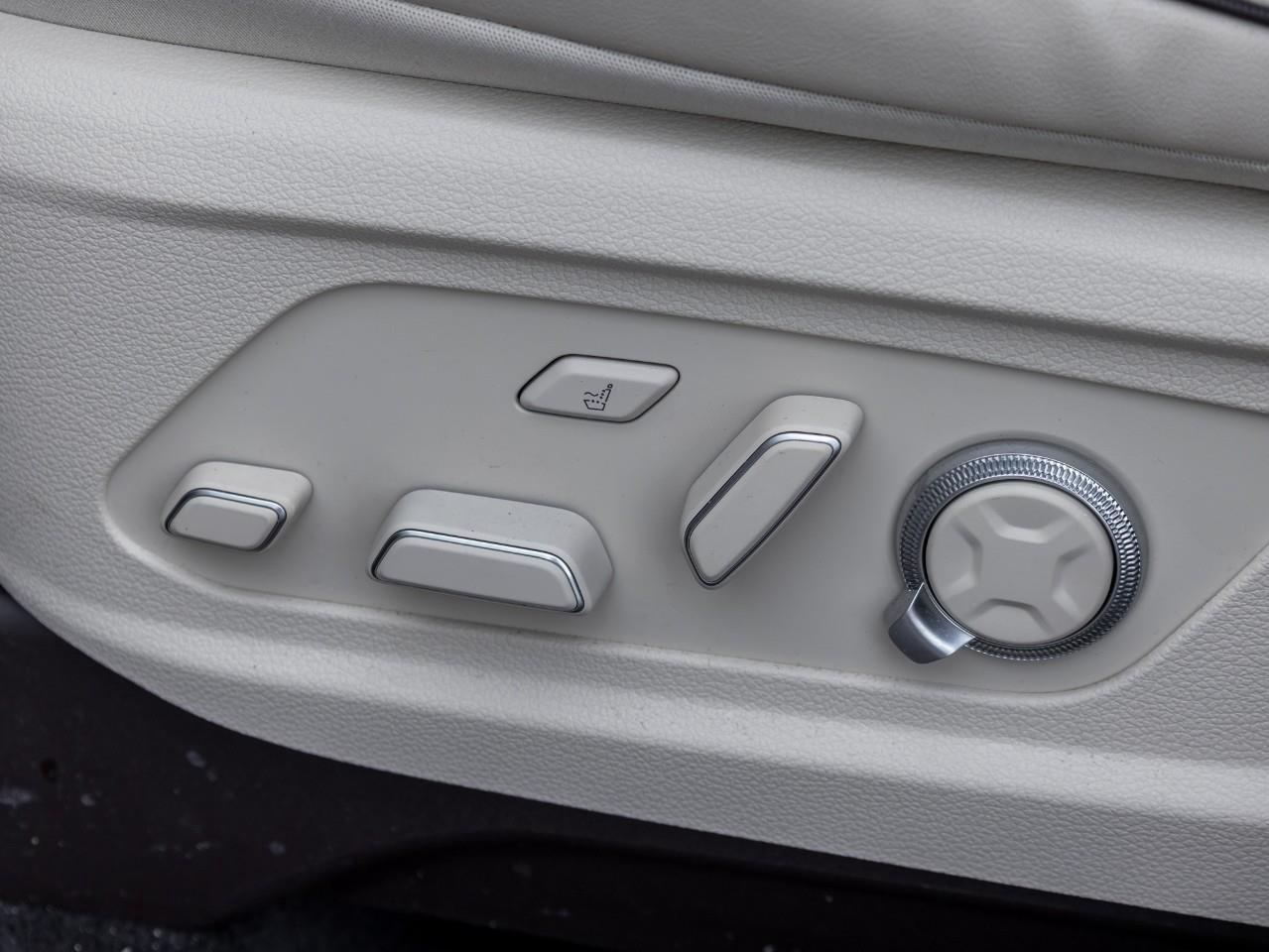 2025 Hyundai PALISADE Ultimate Calligraphy Night 4dr All-Wheel Drive Photo