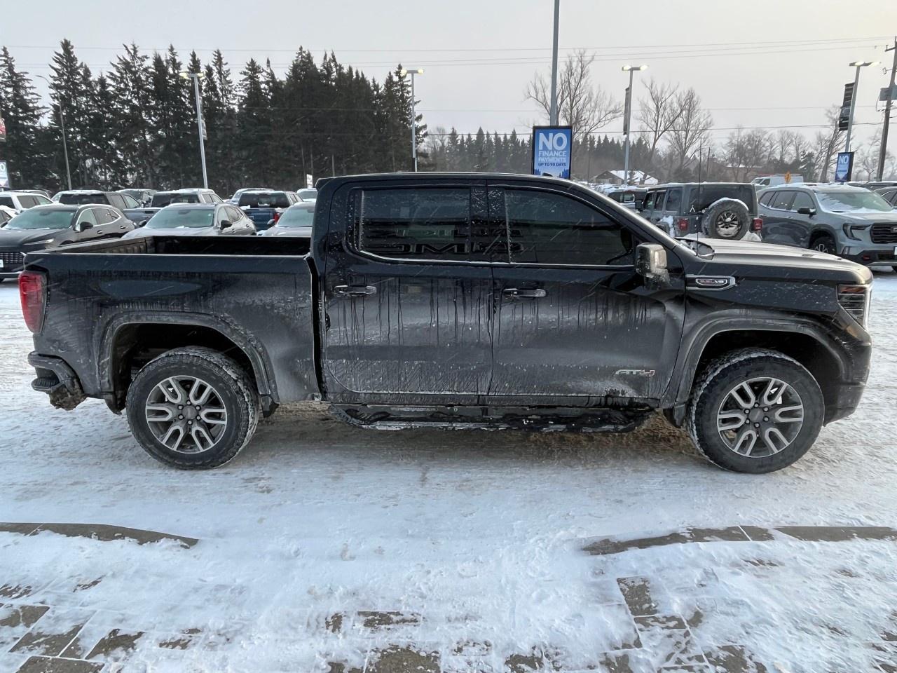 2025 GMC Sierra 1500 Crew Cab Short Box 4-Wheel Drive AT4 Photo
