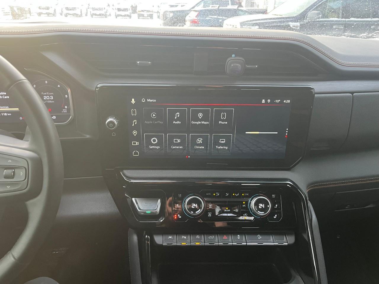 2025 GMC Sierra 1500 Crew Cab Short Box 4-Wheel Drive AT4 Photo