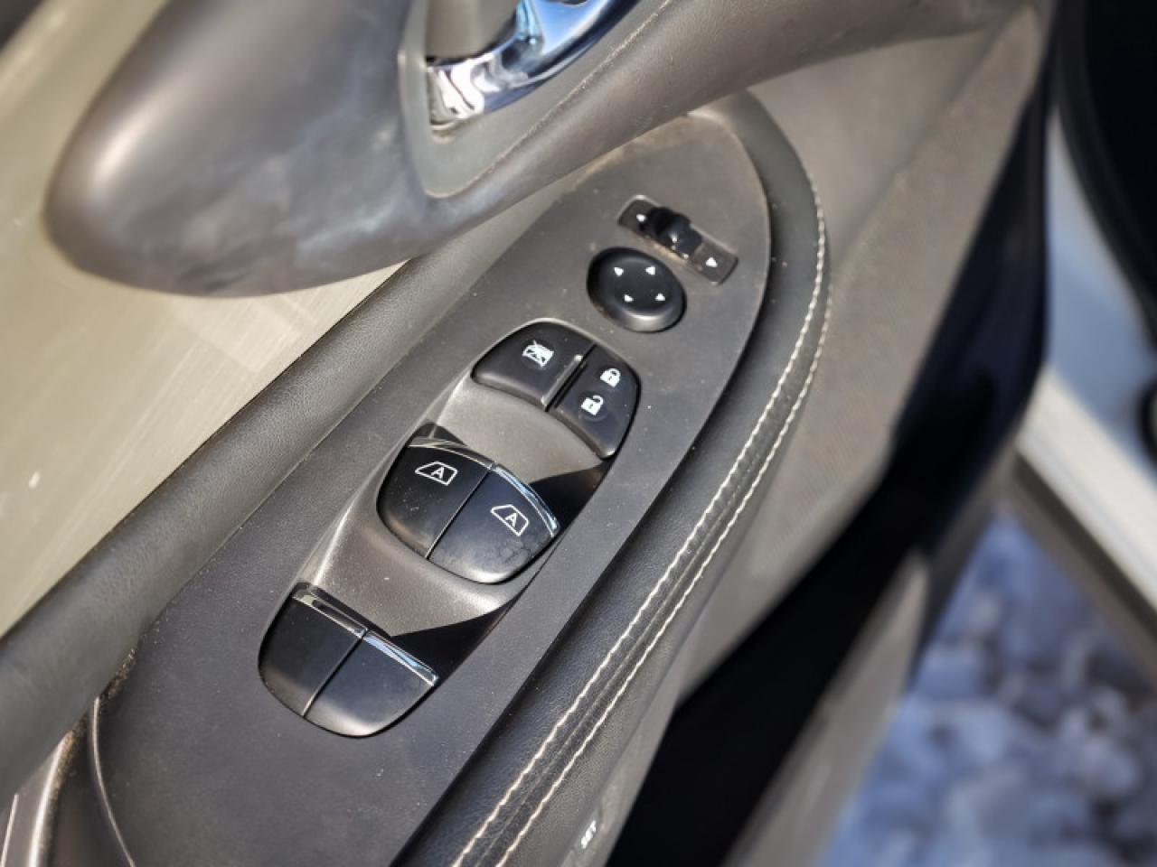 2016 Nissan Murano Platinum Photo