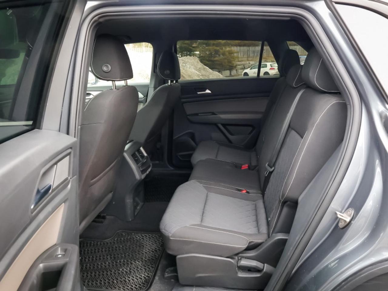 2023 Volkswagen Atlas Cross Sport Trendline 2.0 TSI Photo