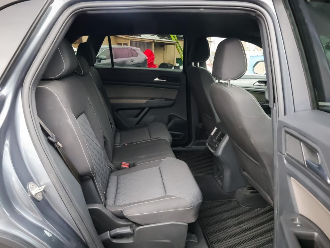 2023 Volkswagen Atlas Cross Sport Trendline 2.0 TSI Photo