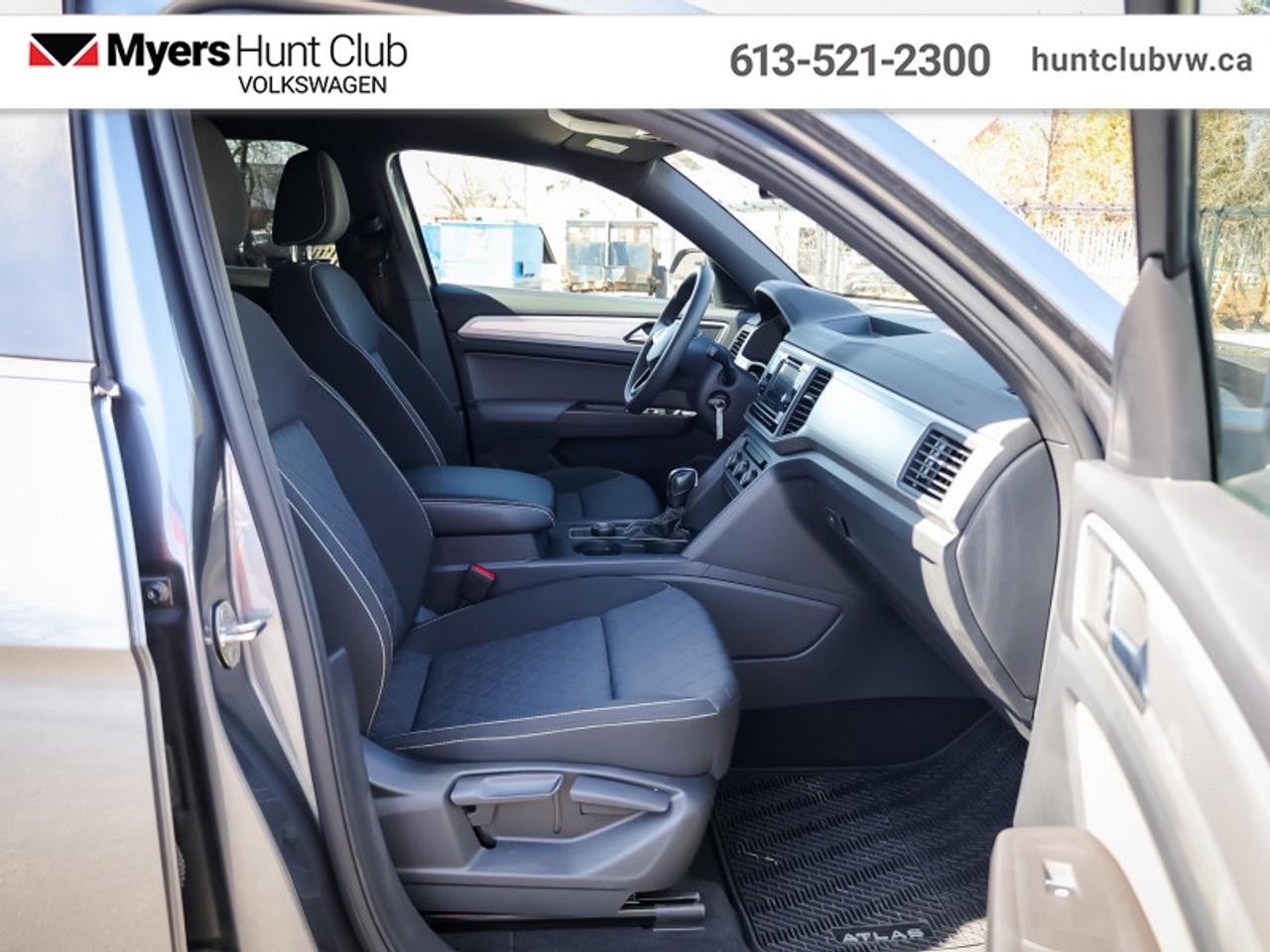 2023 Volkswagen Atlas Cross Sport Trendline 2.0 TSI Photo