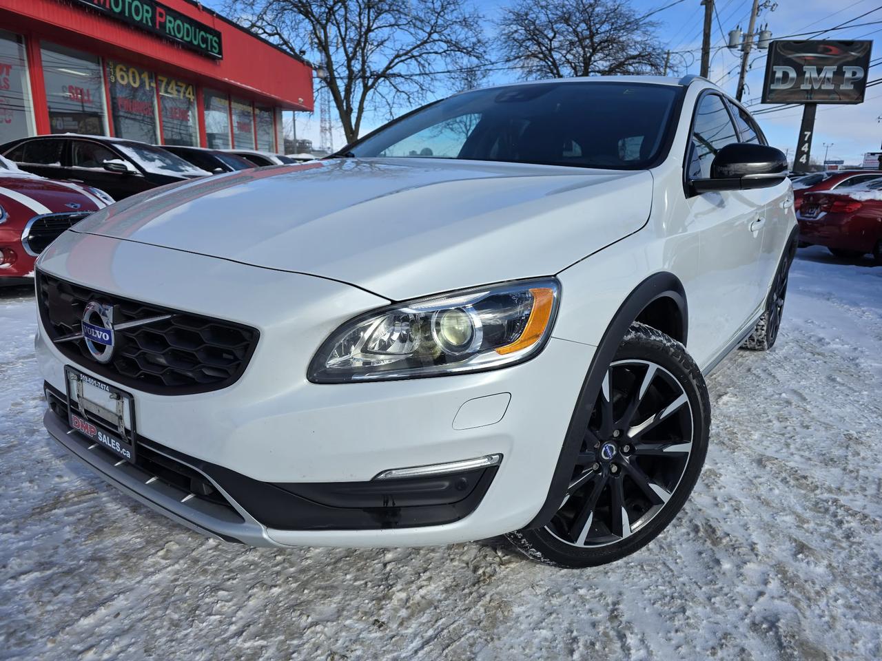 2018 Volvo V60 Cross Country T5 AWD Premier Photo