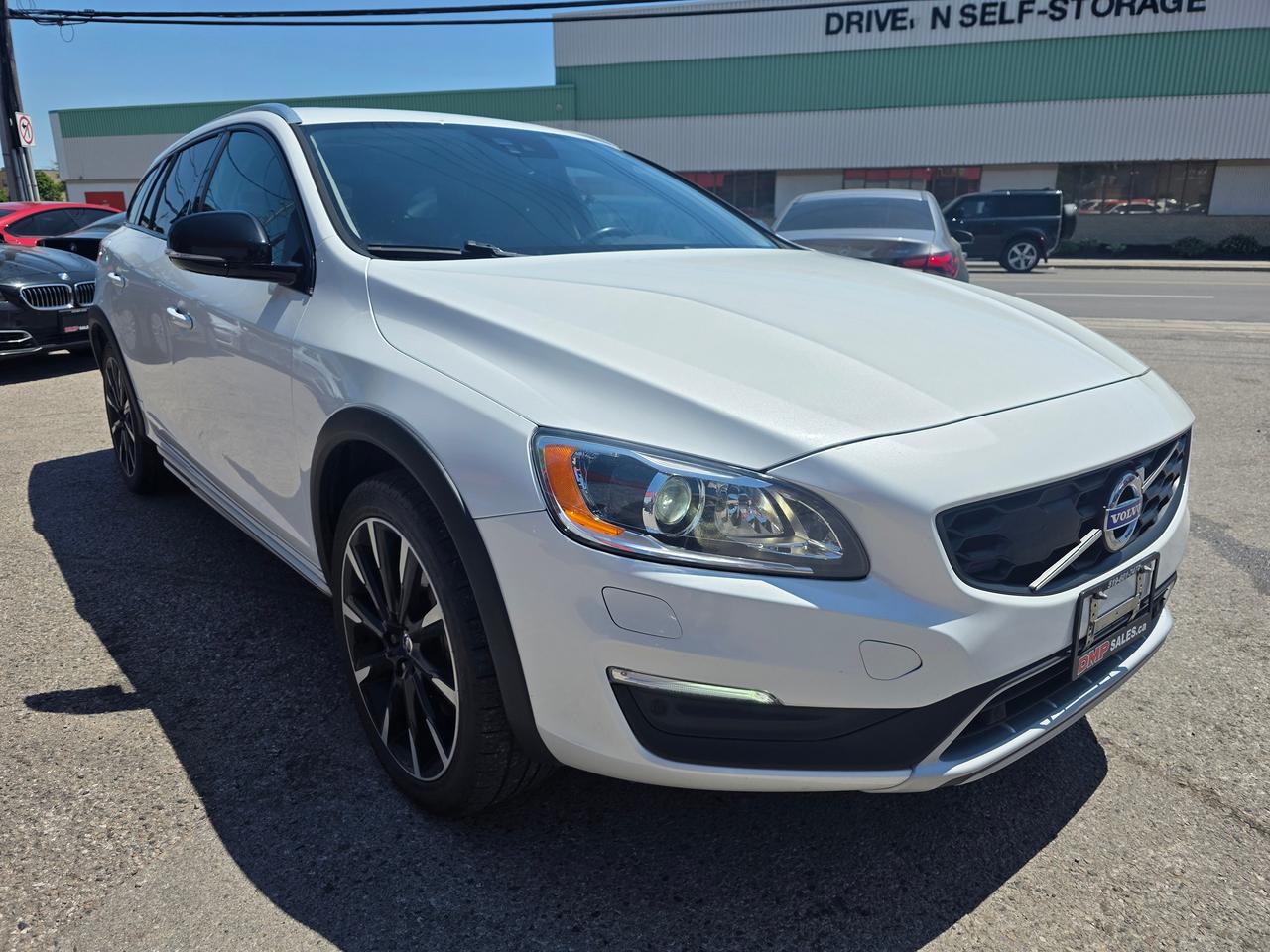 2018 Volvo V60 Cross Country T5 AWD Premier Photo