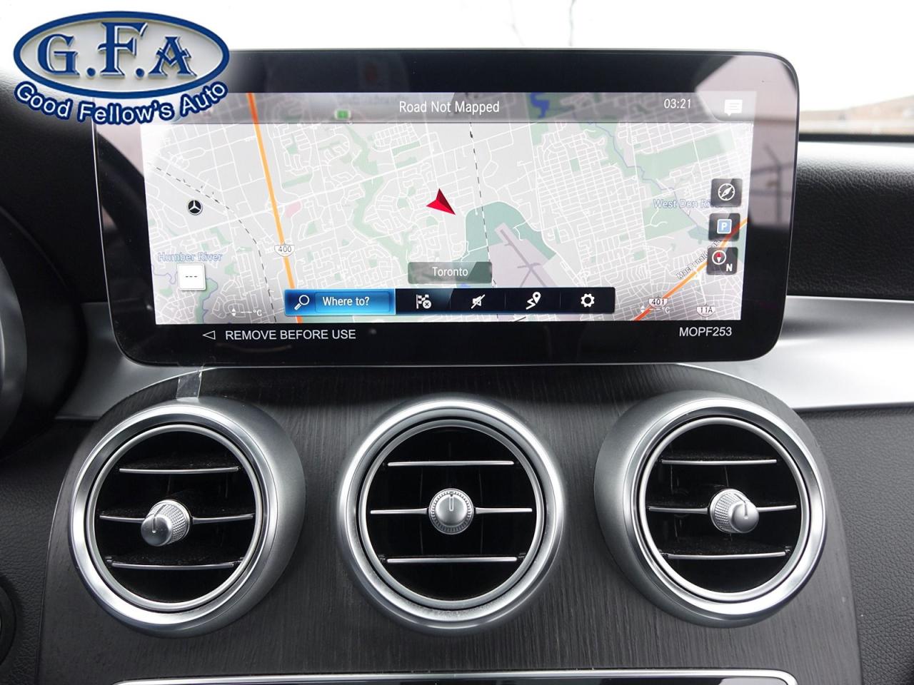 2022 Mercedes-Benz GLC-Class 4MATIC, PANORAMIC ROOF, PREMIUM PACKAGE, SPORT PAC Photo