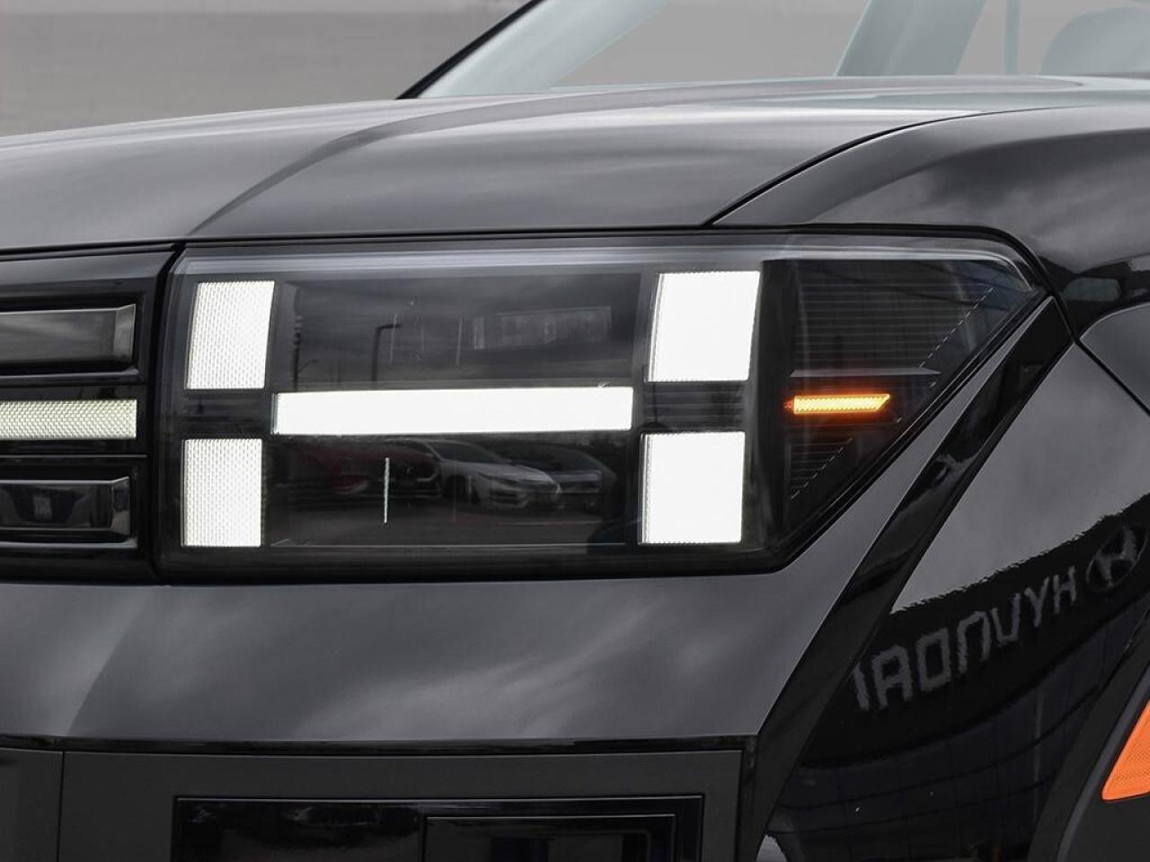 2025 Hyundai Santa Fe LUXURY AWD Photo