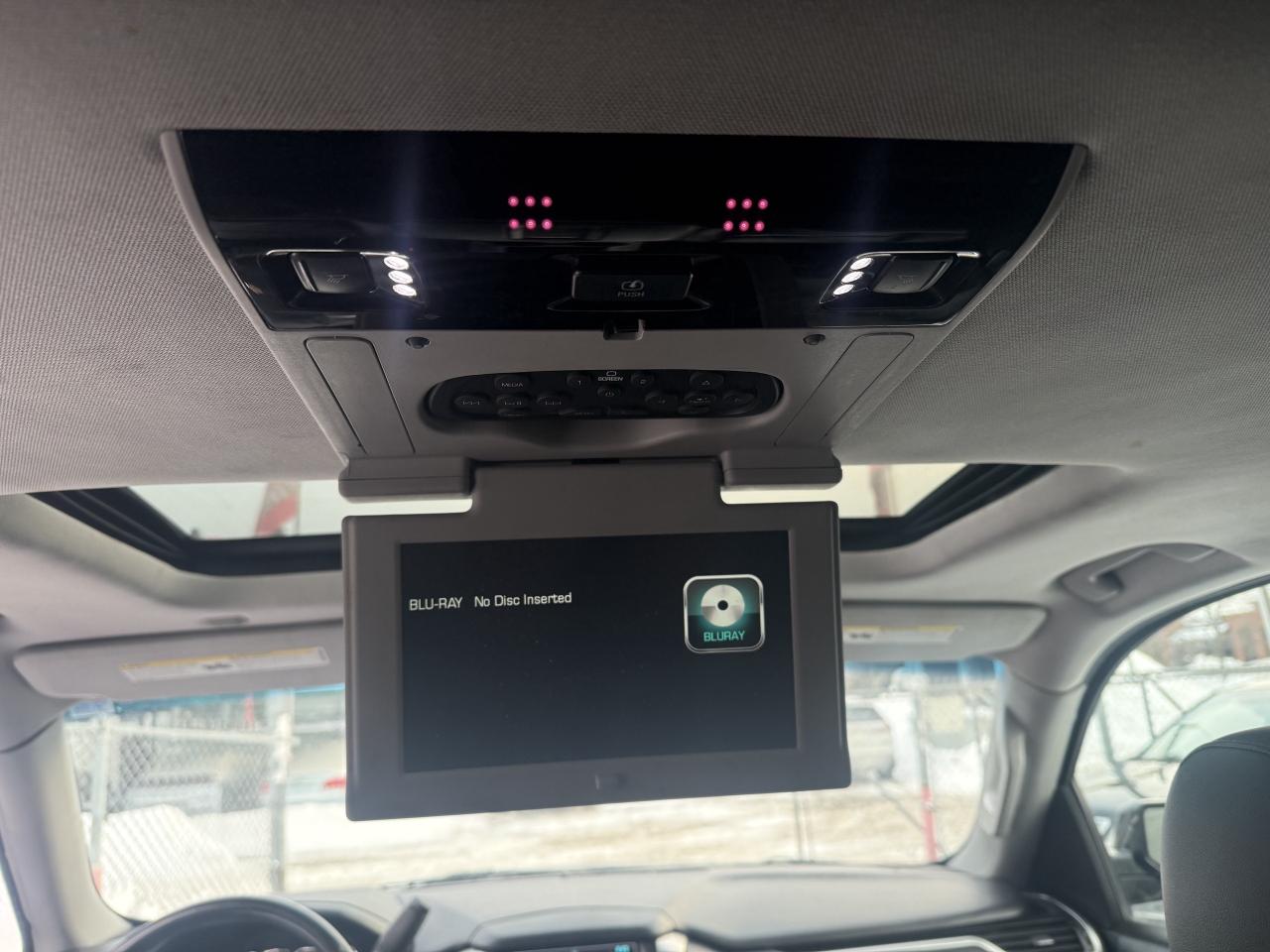 2016 Chevrolet Suburban *** 3 YEAR WARRANTY INCLUDED *** Photo