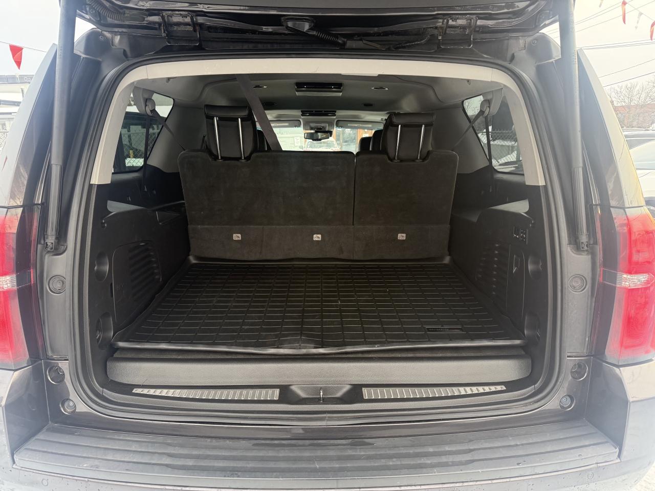 2016 Chevrolet Suburban *** 3 YEAR WARRANTY INCLUDED *** Photo