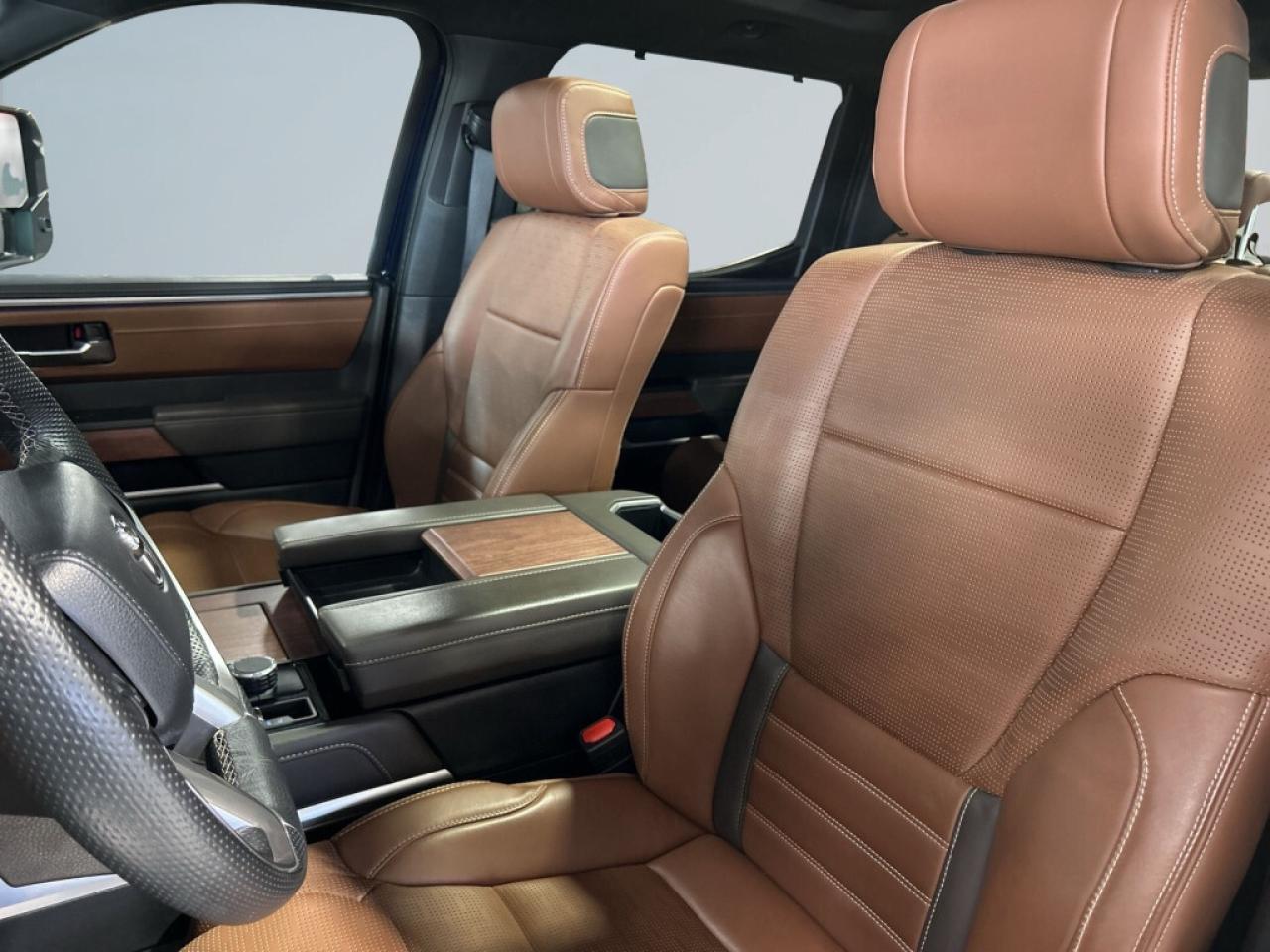 2024 Toyota Tundra Platinum 4x4 CrewMax/No accidents/ Clean title/ To Photo