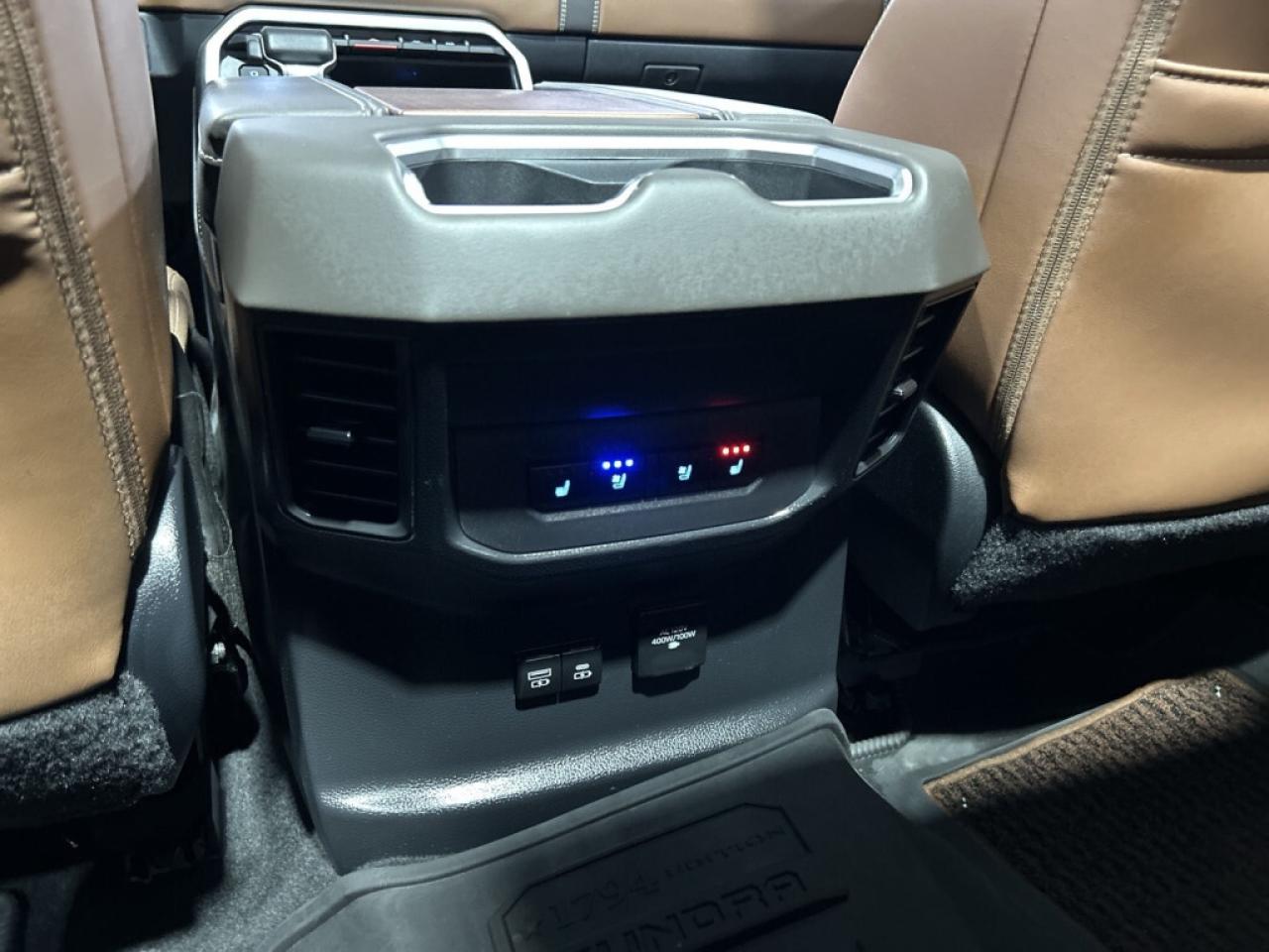 2024 Toyota Tundra Platinum 4x4 CrewMax/No accidents/ Clean title/ To Photo