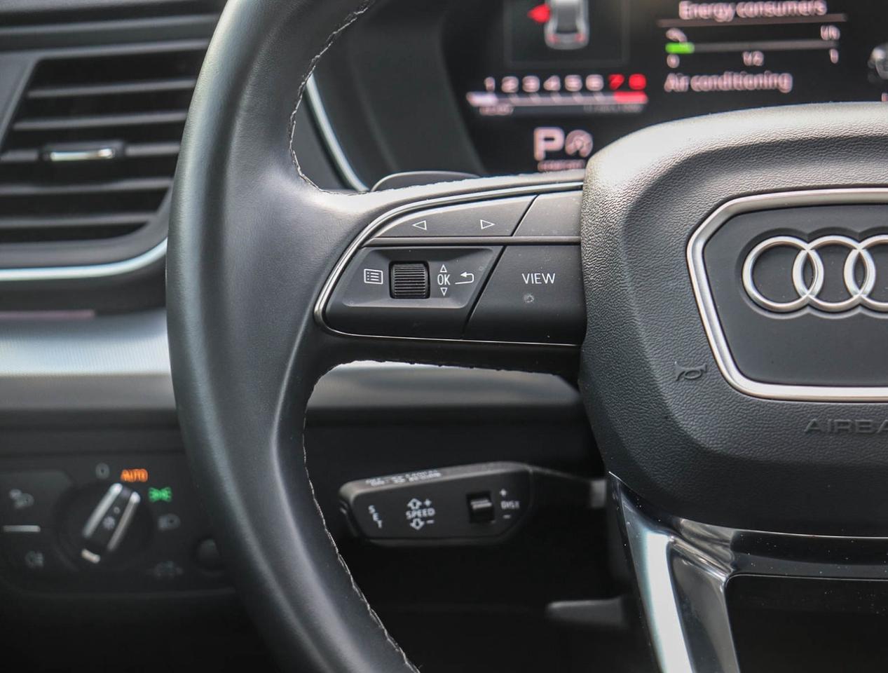 2023 Audi Q5 Technik Photo